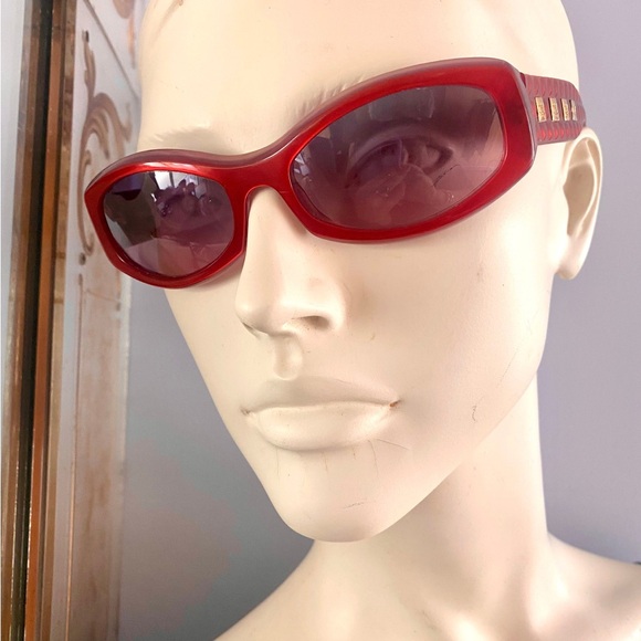 Authentic vintage Chanel 5029 sunglasses - Picture 13 of 15